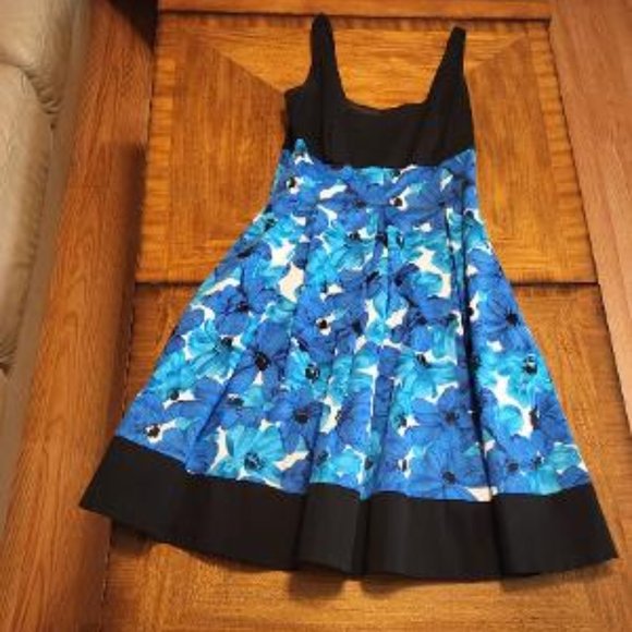 London Times Dresses & Skirts - Floral Sundress by London Times